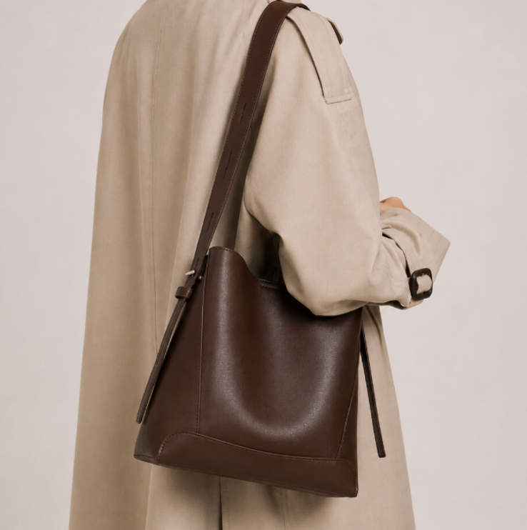 Chic Leather Shoulder Bag