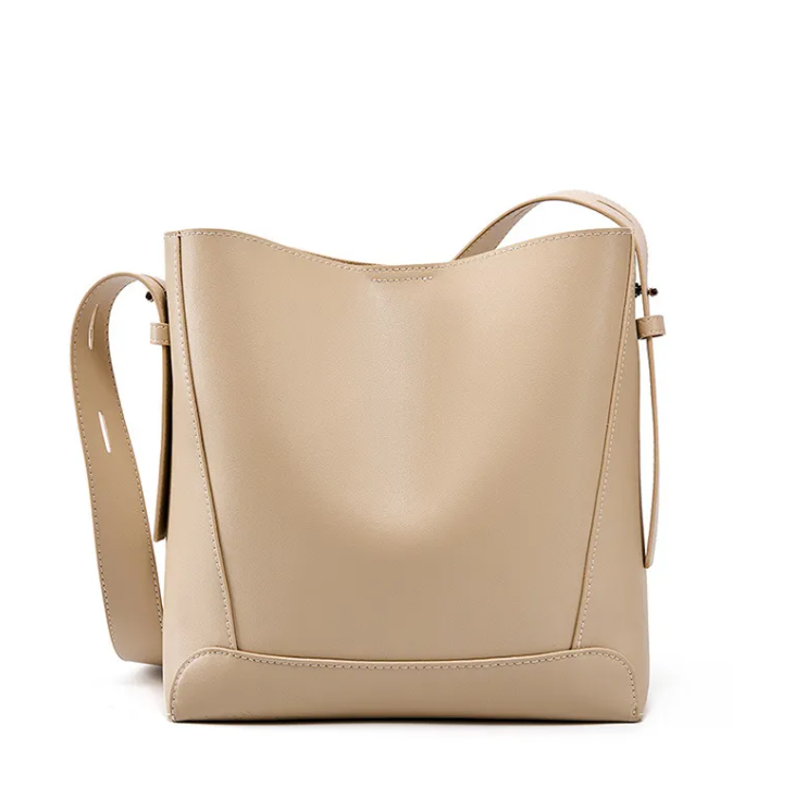 Chic Leather Shoulder Bag